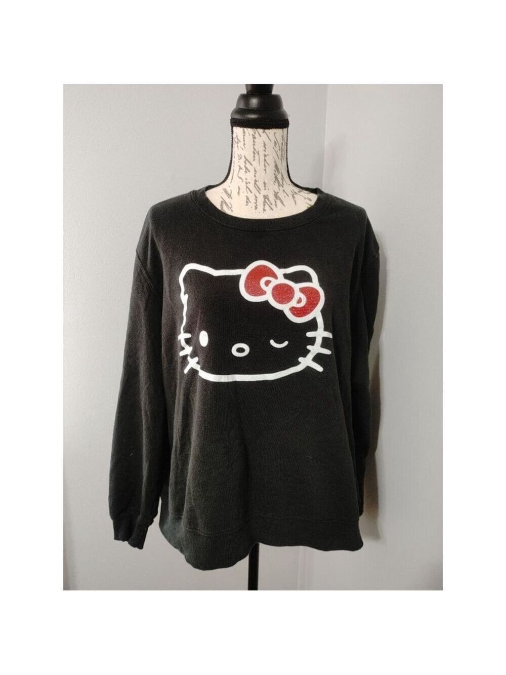 Women's Hello Kitty by Sanrio Black Comfy Sweatshirt L with Red Bows